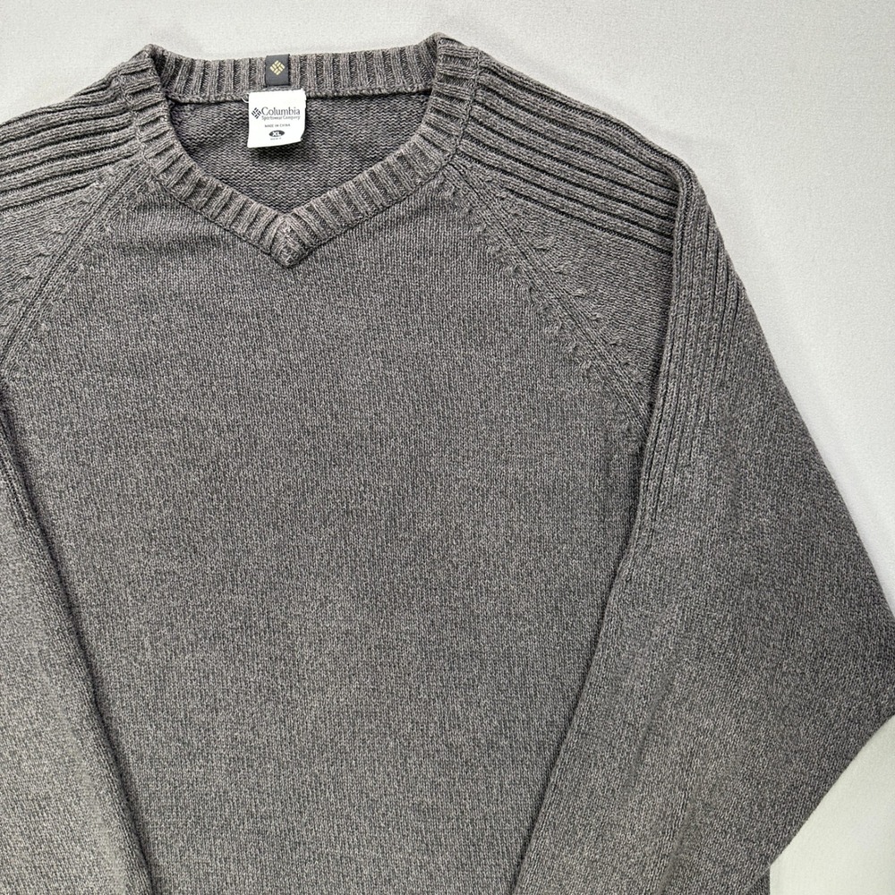 Columbia Sweater Mens XL Gray V Neck Knit Pullover Raglan Outdoor Casual